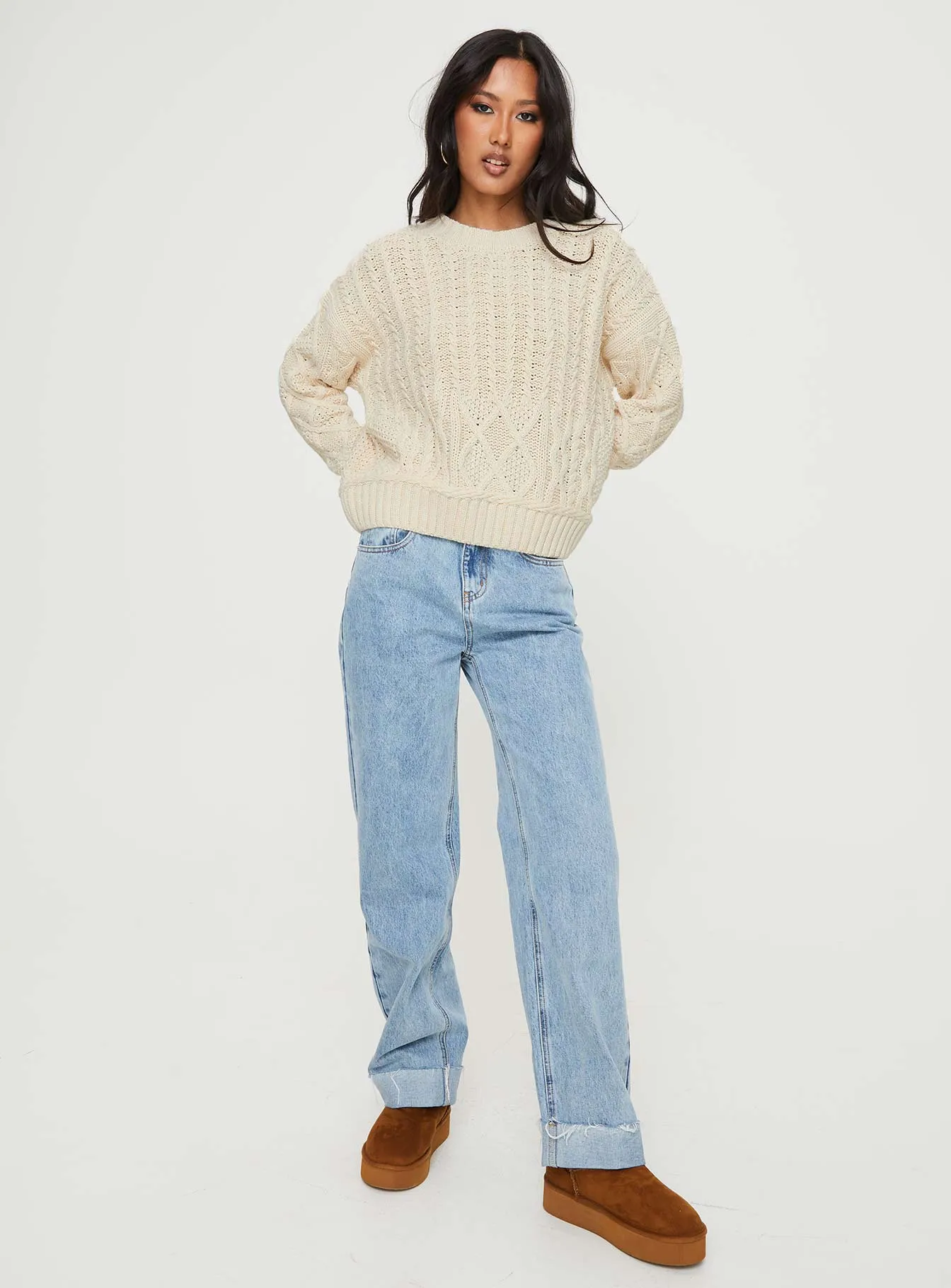 Dunham Cable Knit Sweater Beige