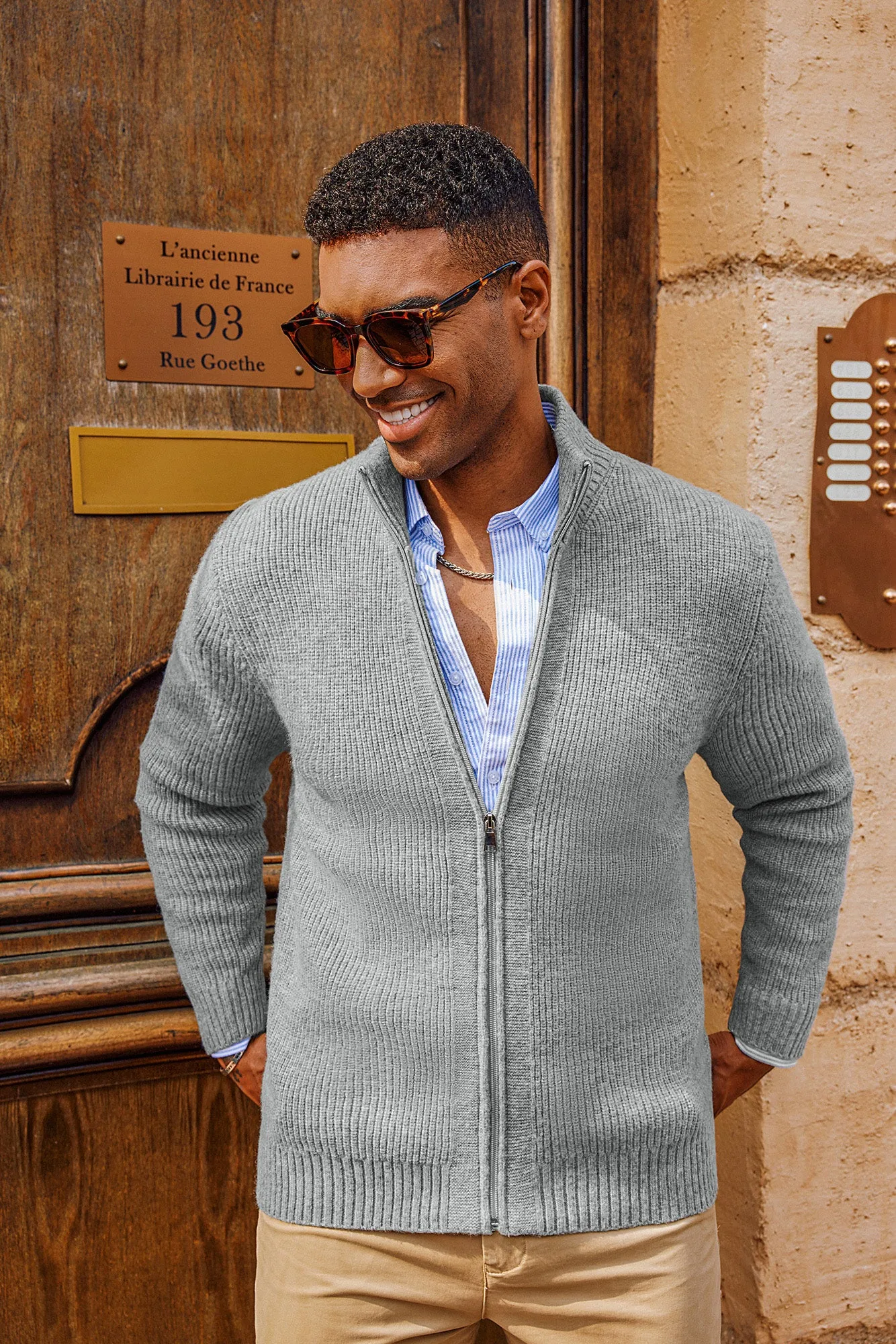 Men Stand Collar Textured Cardigan Long Sleeve Zip-up Sweater Knitwear